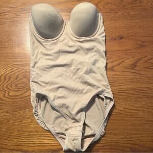 Maidenform Sweet Nothings Shapewear Strapless Bodysuit Women's Size 34B